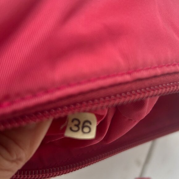 PRADA MINI Necessaire Y2K Tessuto NYLON PINK # 36 *RARE* Authentic! - Picture 5 of 11